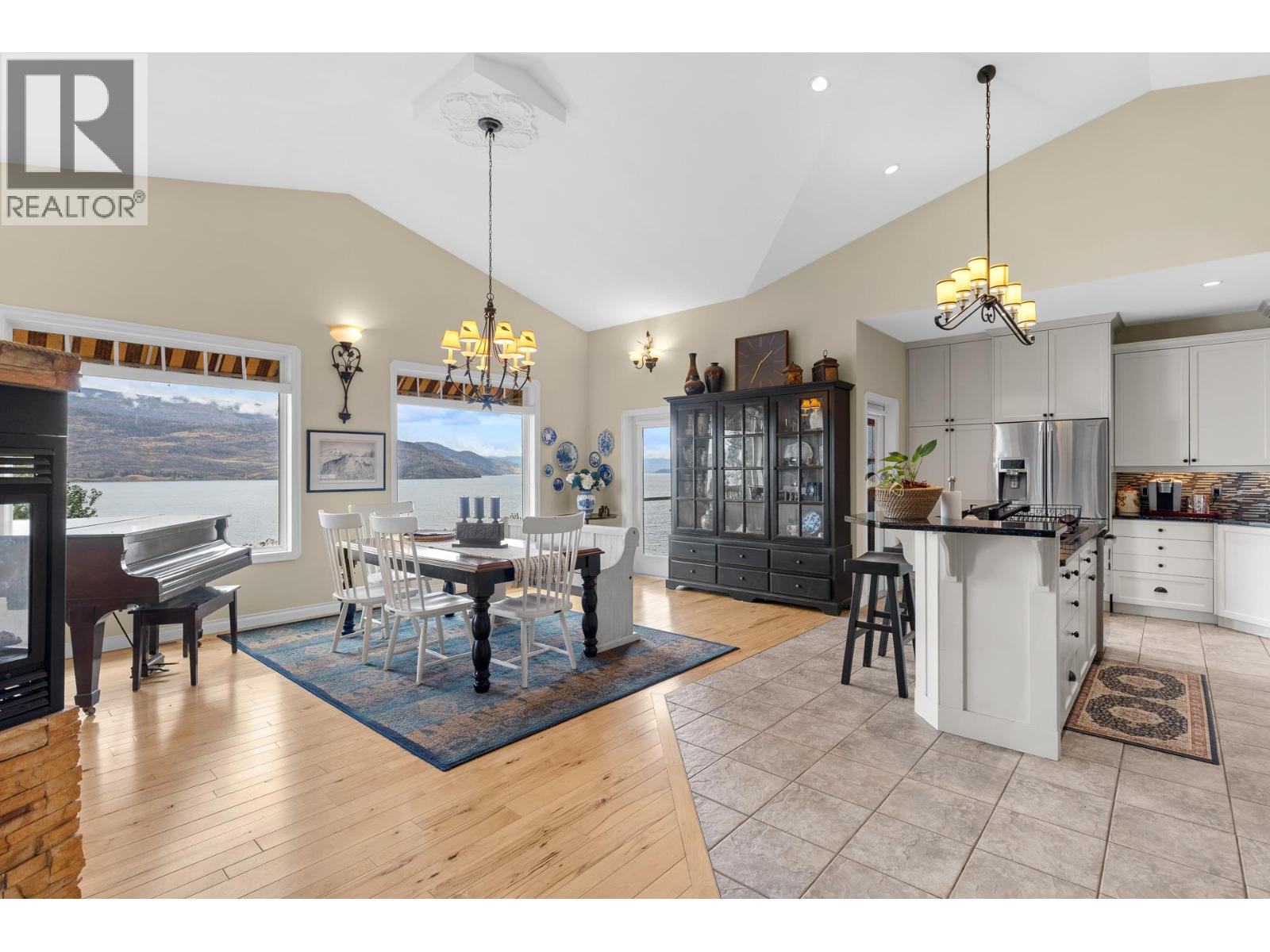 6447 Renfrew Road - 13