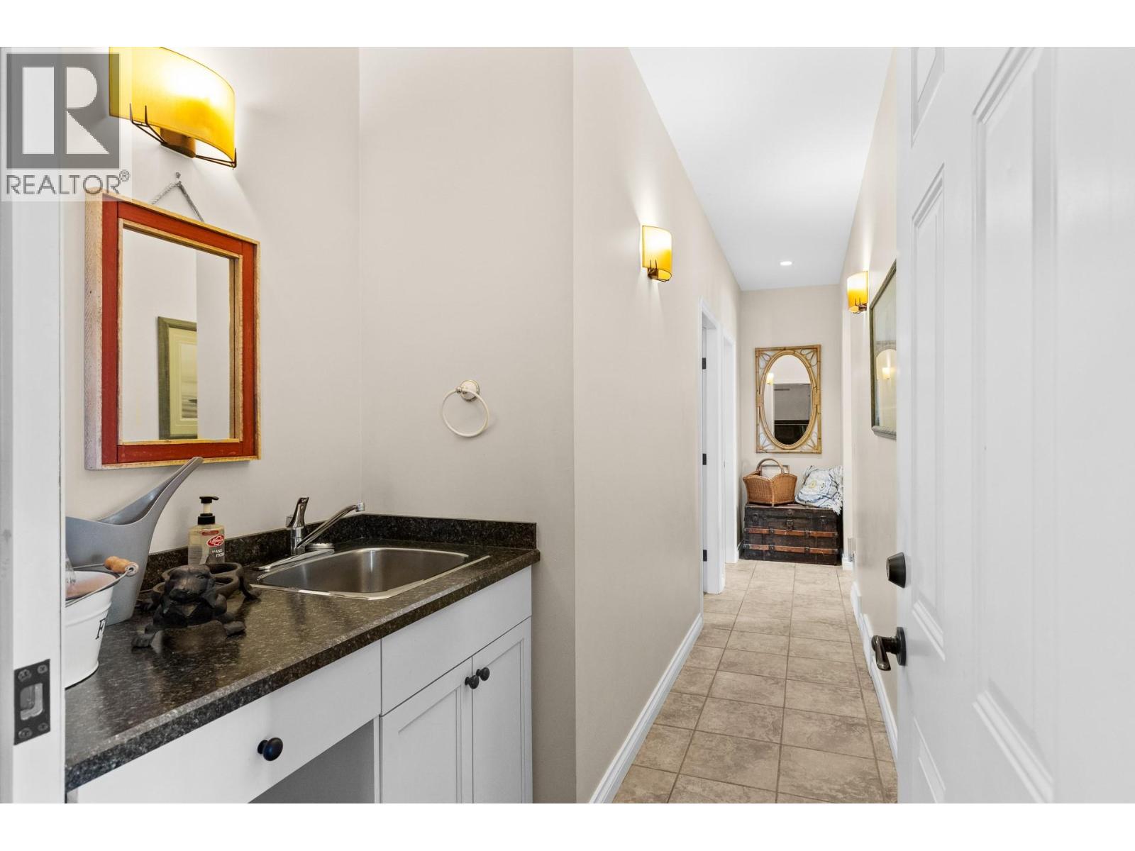 6447 Renfrew Road - 35