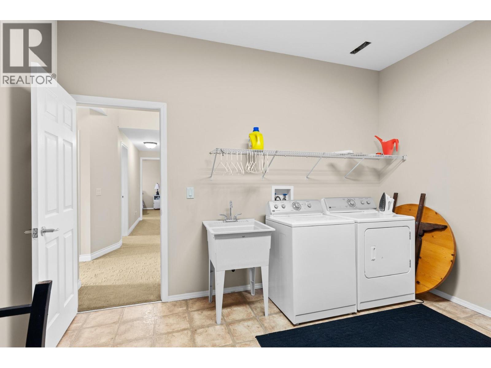 6447 Renfrew Road - 48