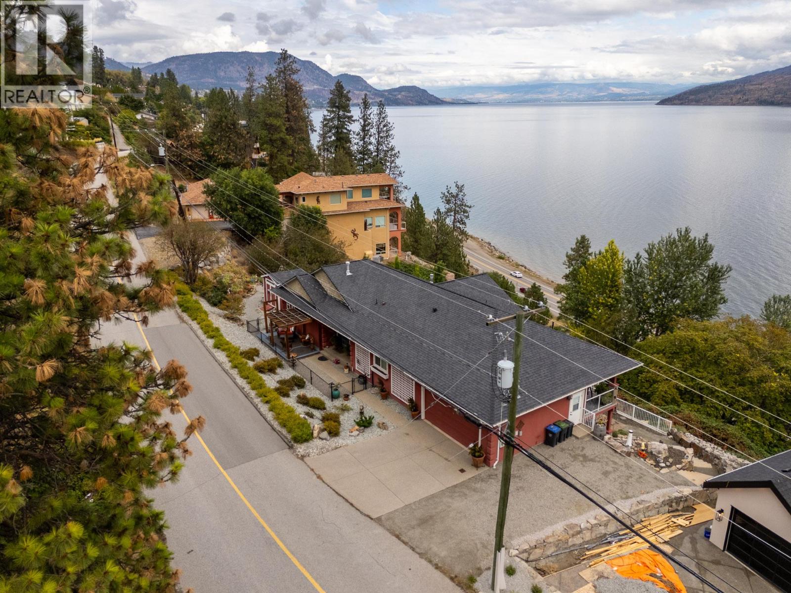 6447 Renfrew Road - 66