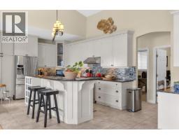 4pc Bathroom - 6447 Renfrew Road, Peachland, BC V0H1X7 Photo 11