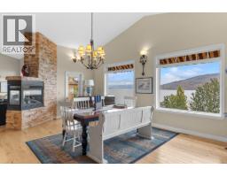 Primary Bedroom - 6447 Renfrew Road, Peachland, BC V0H1X7 Photo 14
