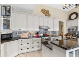 Kitchen - 6447 Renfrew Road, Peachland, BC V0H1X7 Photo 16