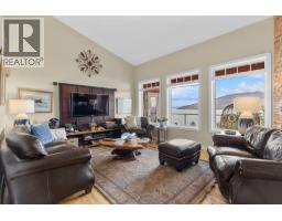 Kitchen - 6447 Renfrew Road, Peachland, BC V0H1X7 Photo 6