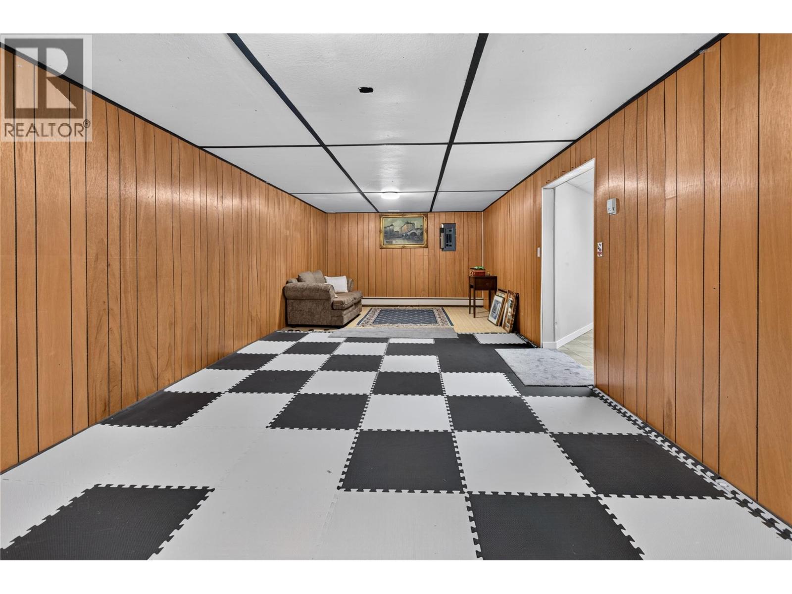 1710 Hollywood Road S - 27