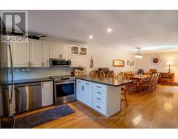 Bedroom 2 - 158 Escarpment Crescent, Collingwood, ON L9Y5B4 Photo 6