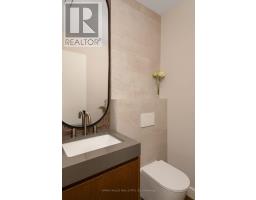 71 Robert Street, Toronto, ON M5S2K4 Photo 17