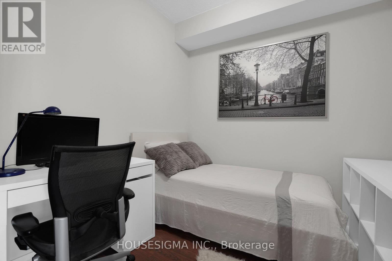 #515 30 CANTERBURY PLACE - 20