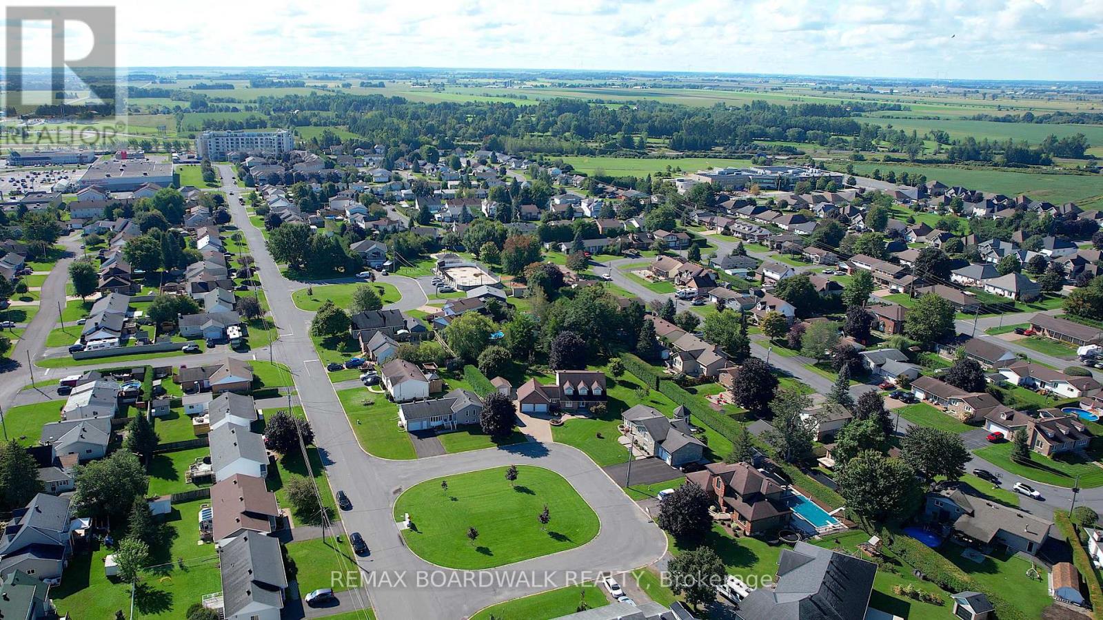 32 FAUCHER BOULEVARD - Image 44