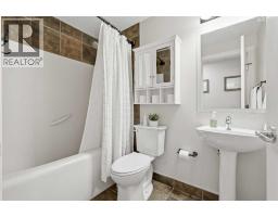 305, 532 5 Avenue NE - photo 18