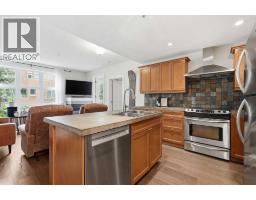 305, 532 5 Avenue NE - photo 4