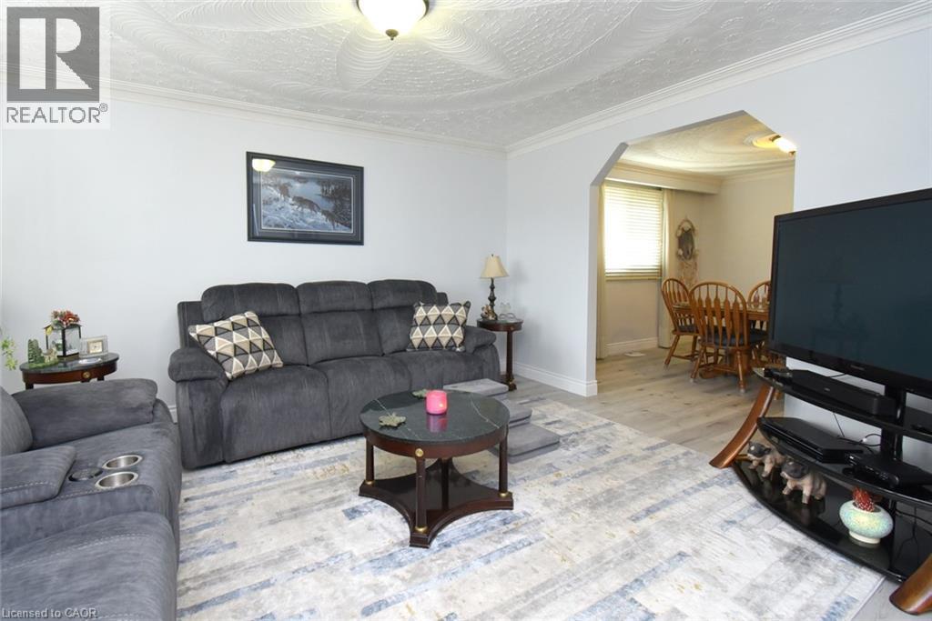 104 GLEN CANNON Drive - Image 9