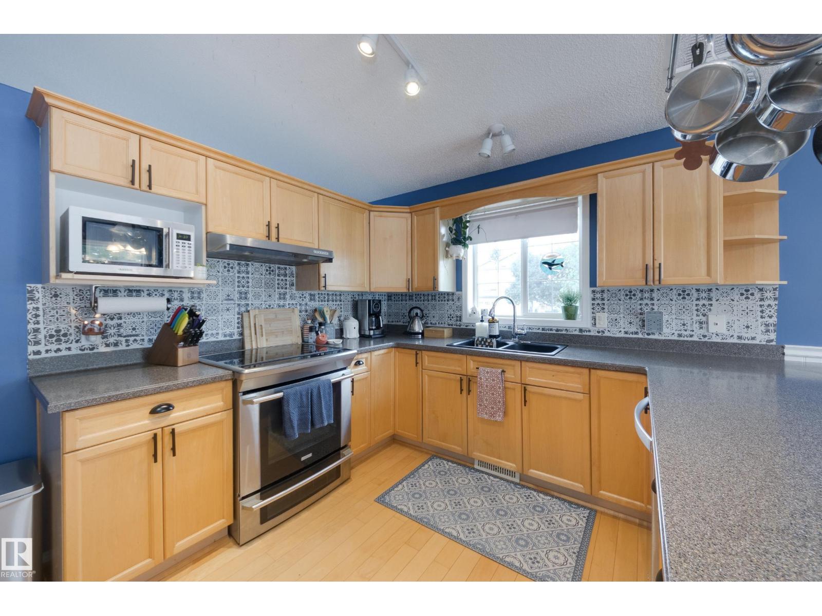 72 Foxboro TC - Image 13