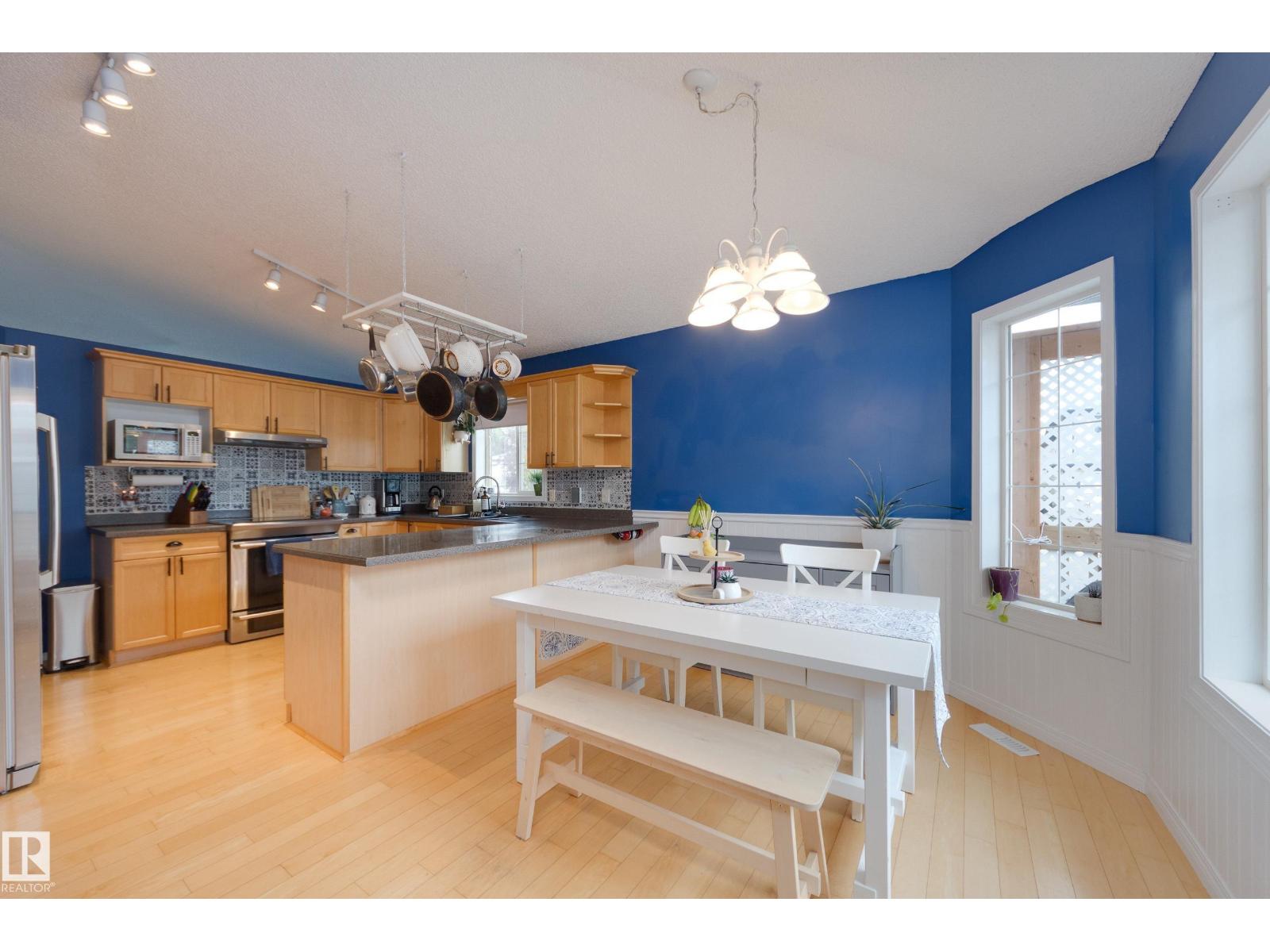 72 Foxboro TC - Image 17