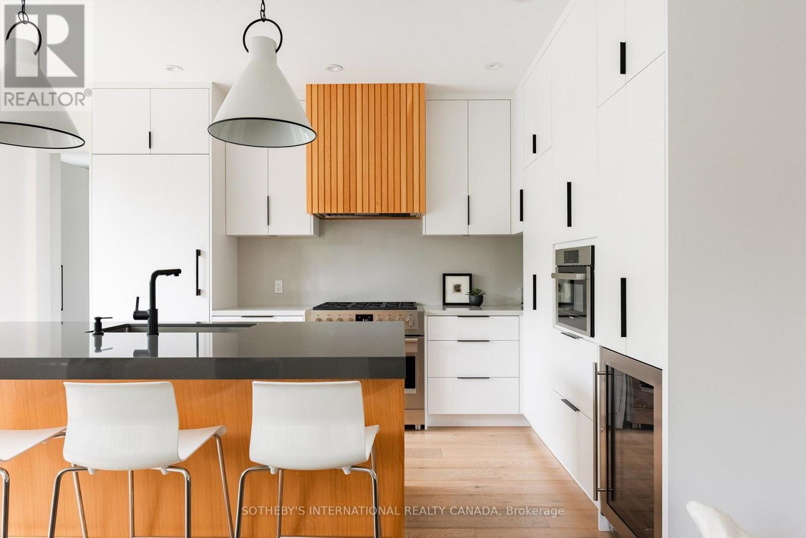 55 METCALFE STREET - 13