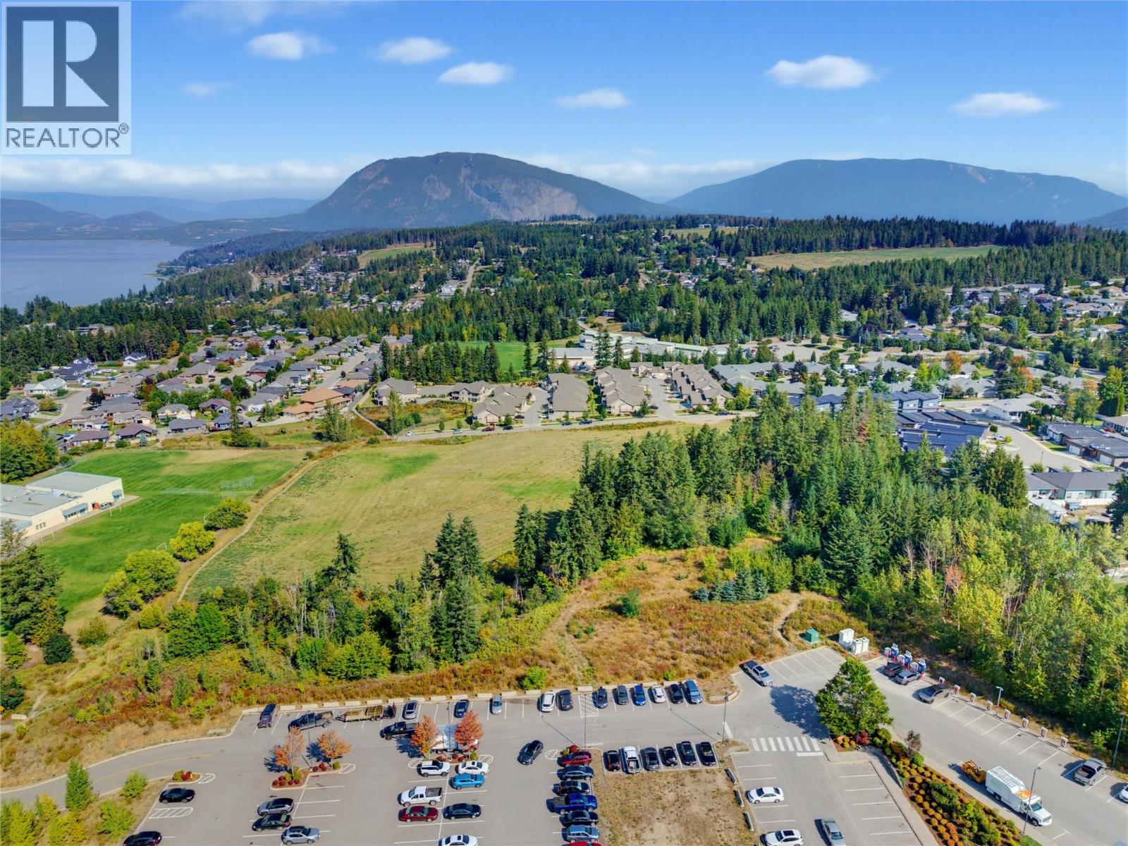  15 Avenue Northeast, Salmon Arm