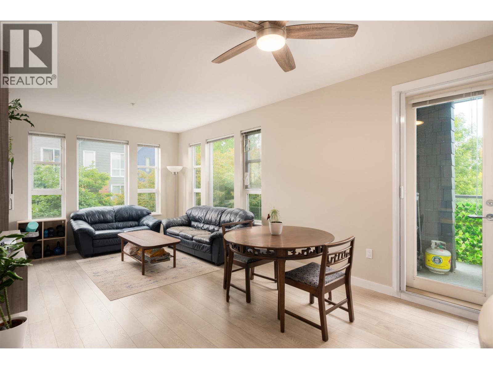 211 550 SEABORNE PLACE, Port Coquitlam