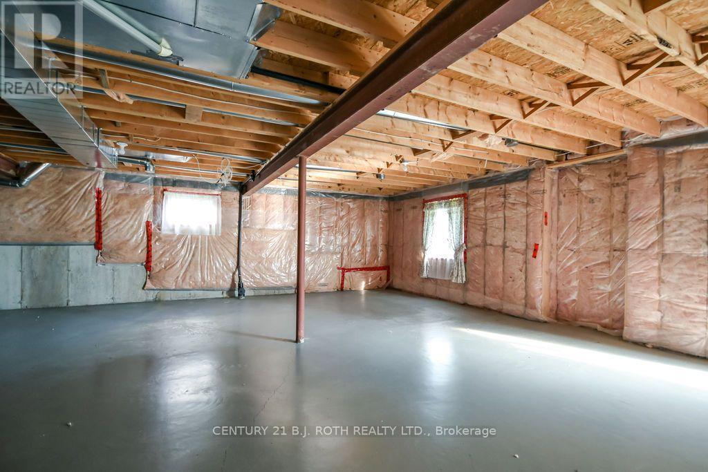3192 BASS LAKE SIDE ROAD - 38
