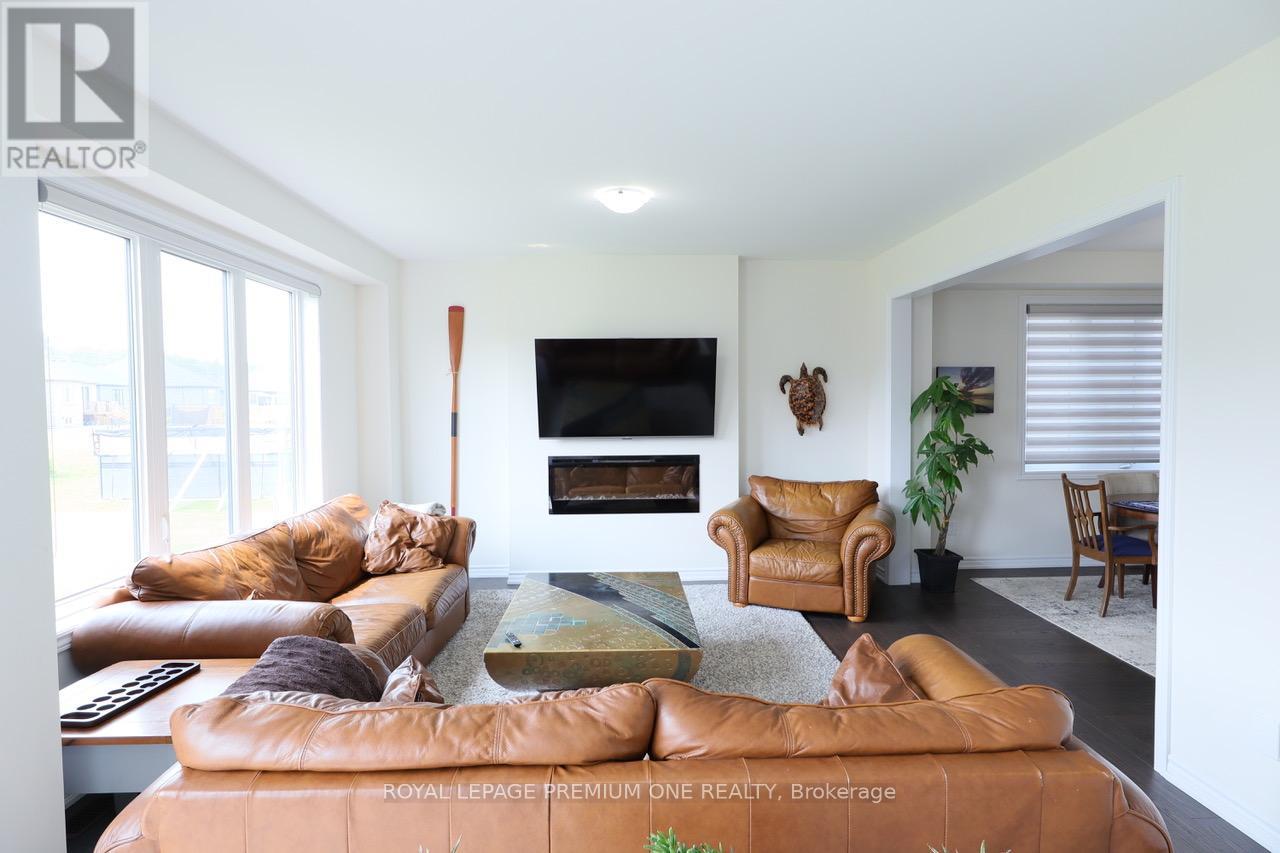 13 SIMONA AVENUE, Wasaga Beach — photo 9