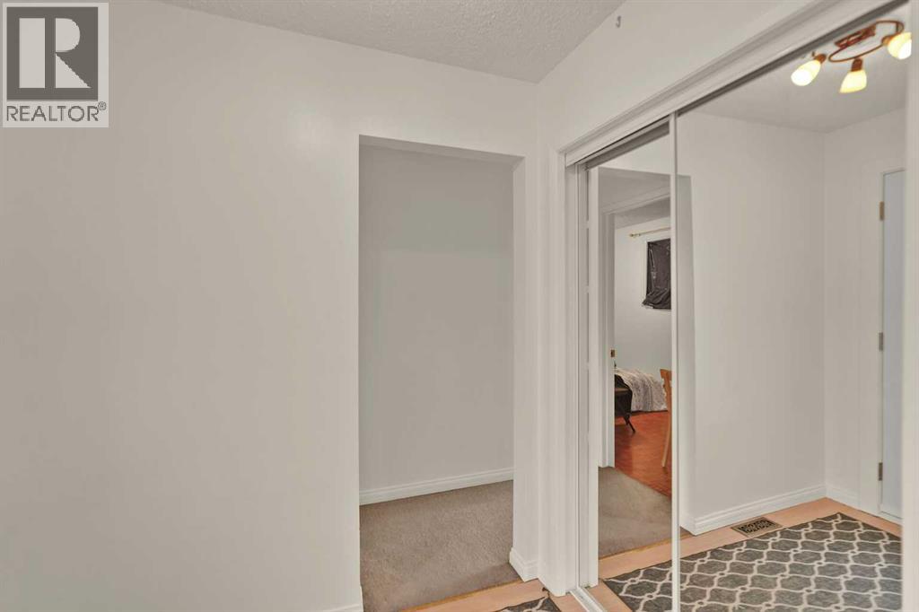 19 Maryvale Crescent NE - Image 5