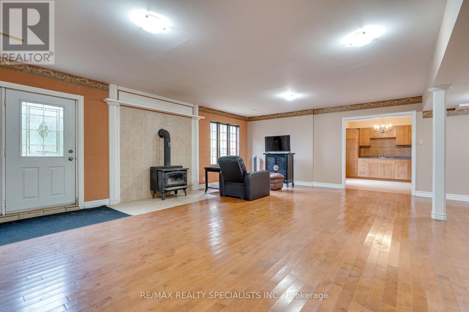 11 PRINCE ANDREW DRIVE - Image 35