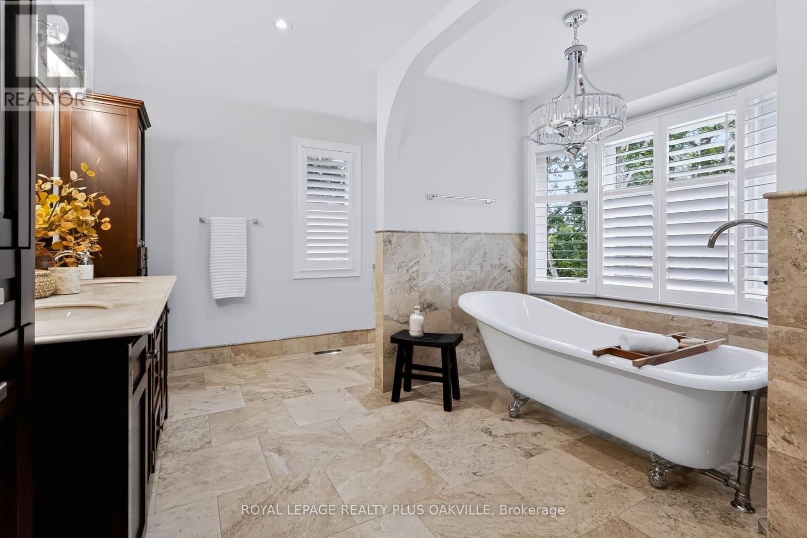 2097 INNKEEPER COURT - Image 30