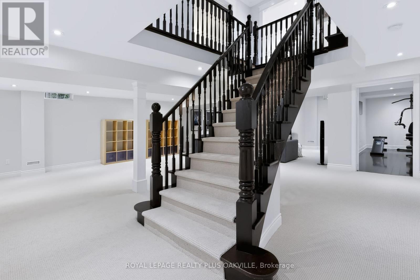 2097 INNKEEPER COURT - Image 39