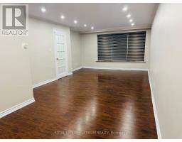 7073 Magic Court, Mississauga, ON L4T3A2 Photo 8