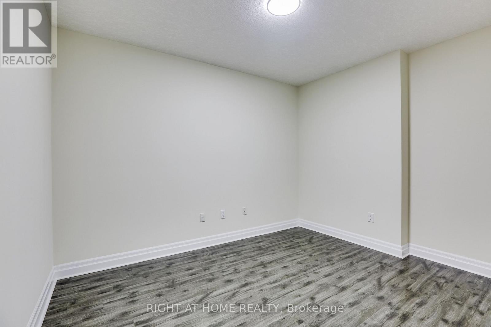#212 240 VILLAGEWALK BOULEVARD - Image 15