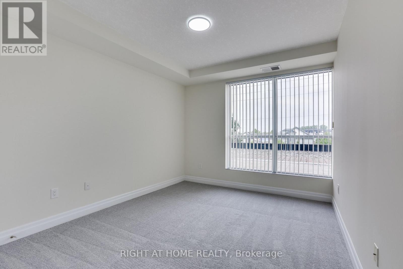 #212 240 VILLAGEWALK BOULEVARD - Image 18
