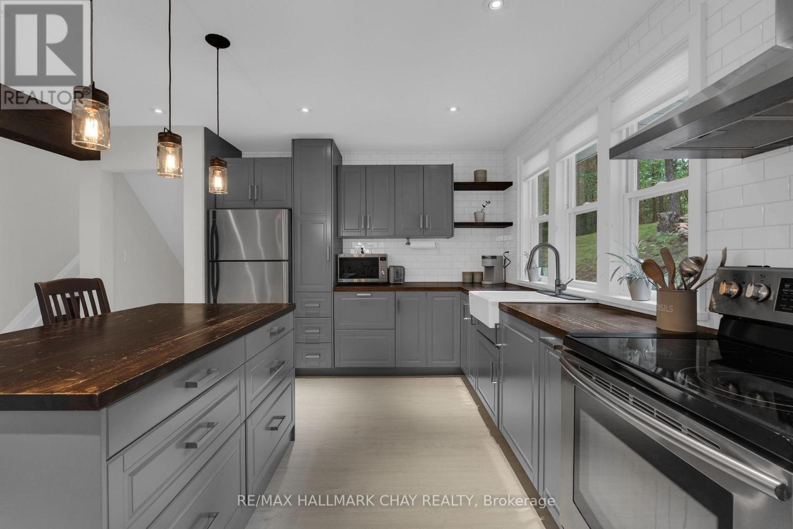 157 SUNNYSIDE STREET - Image 12