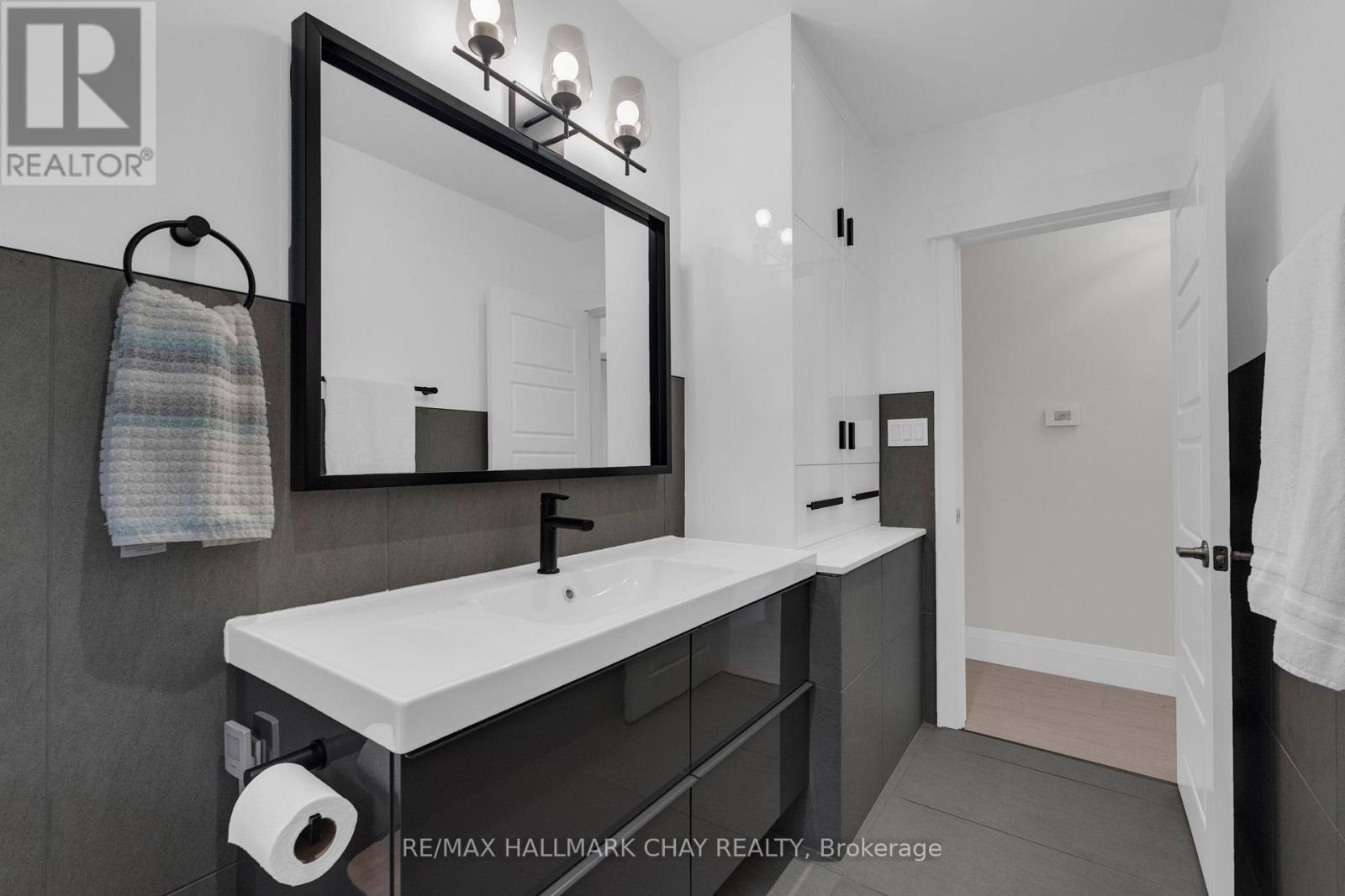 157 SUNNYSIDE STREET - Image 25