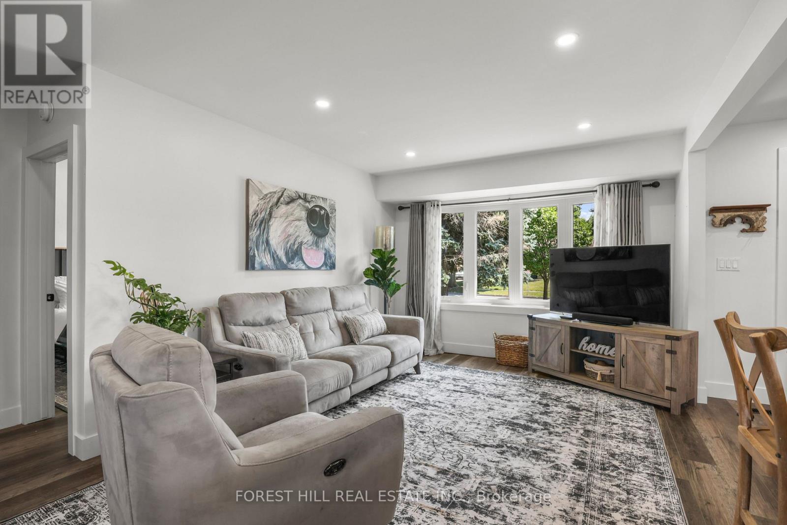 203 MERLIN CRESCENT - 13