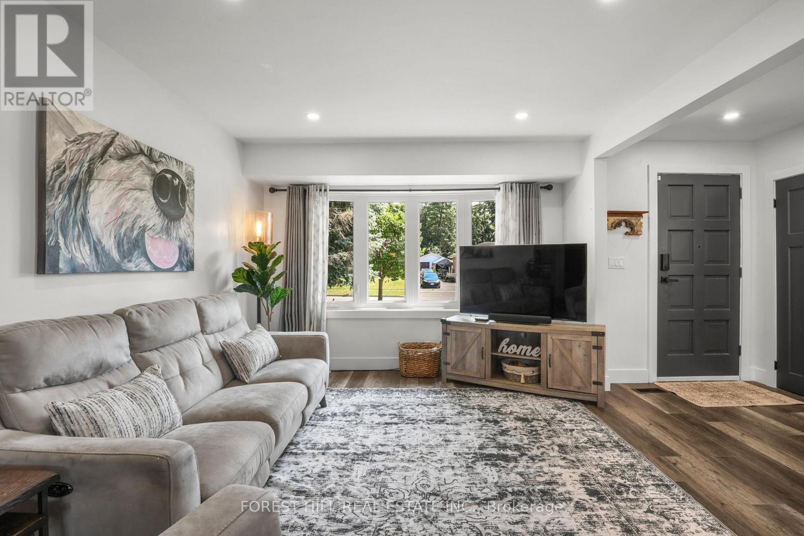 203 MERLIN CRESCENT - 14