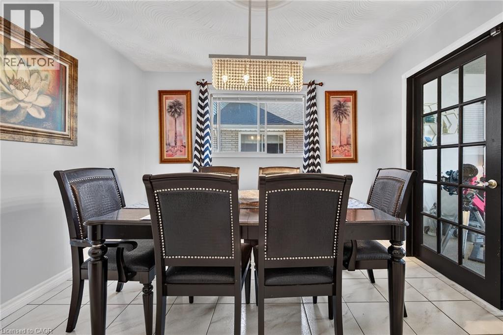 15 ELLEN Avenue - 11