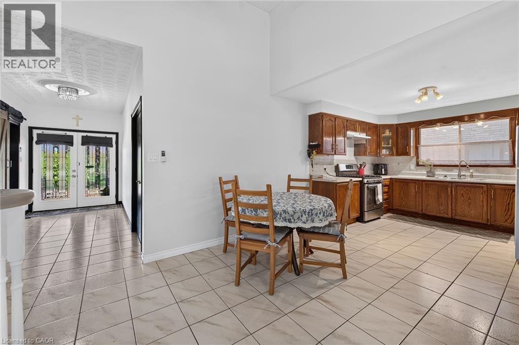 15 ELLEN Avenue - Image 21