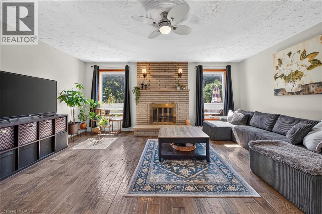 15 ELLEN Avenue - 26