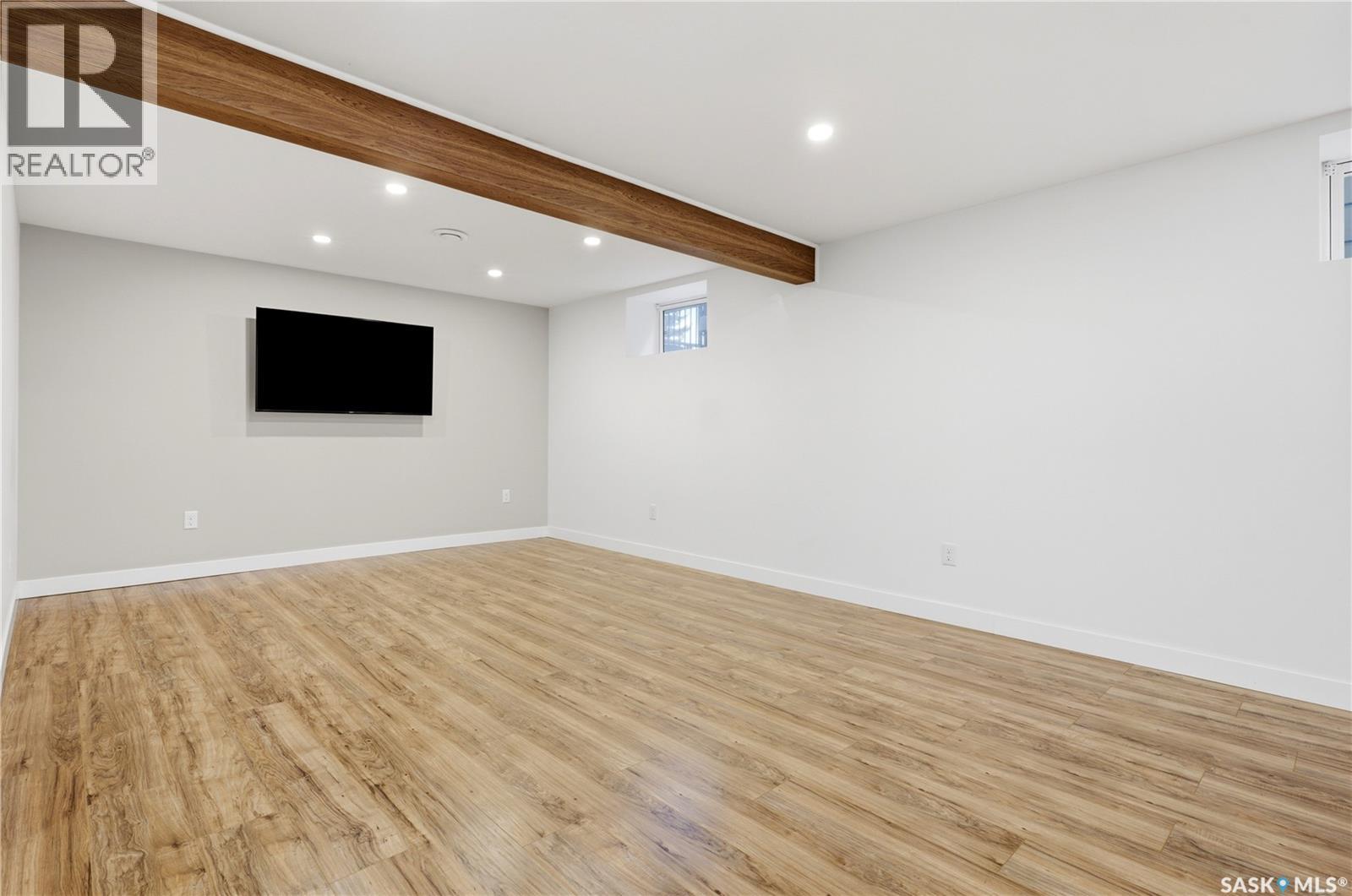 3284 Robinson STREET - Image 28