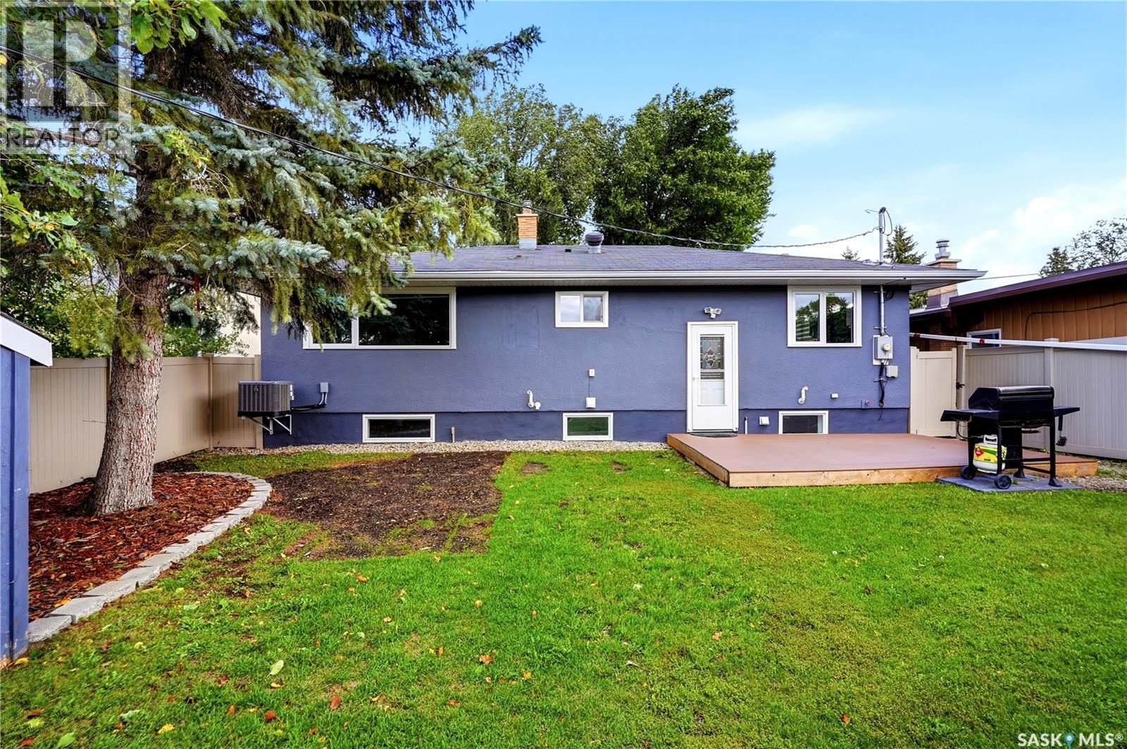 3284 Robinson STREET - Image 40