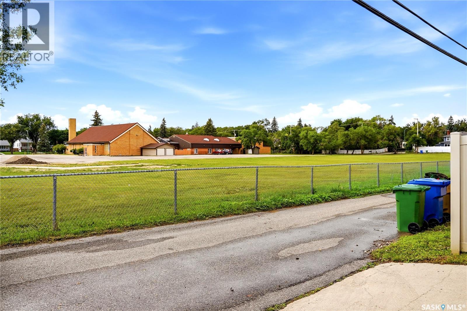 3284 Robinson STREET - 45