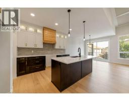 1027 Canyon Boulevard W - photo 9