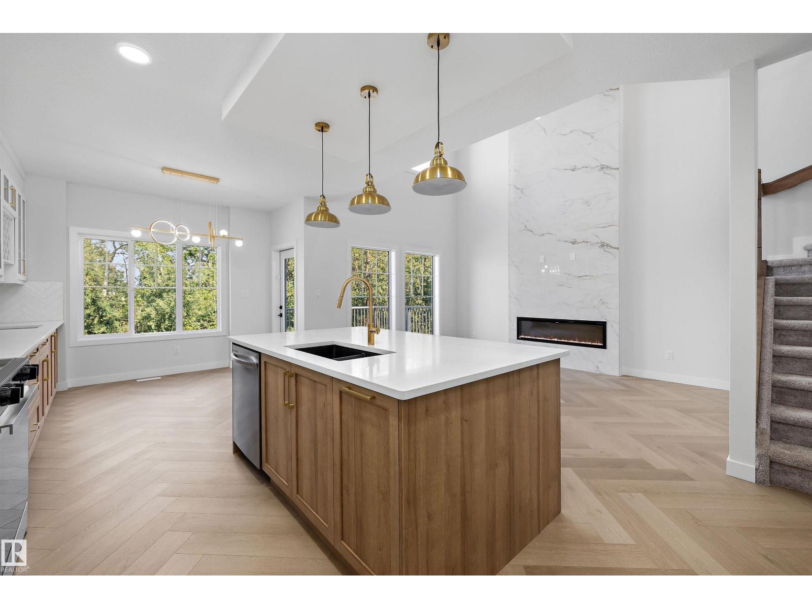 975 Elderberry LD NW - 4