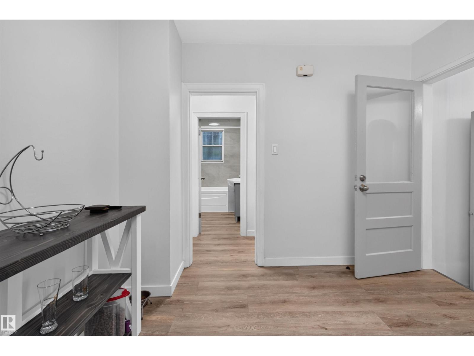 11431 88 ST NW - 15