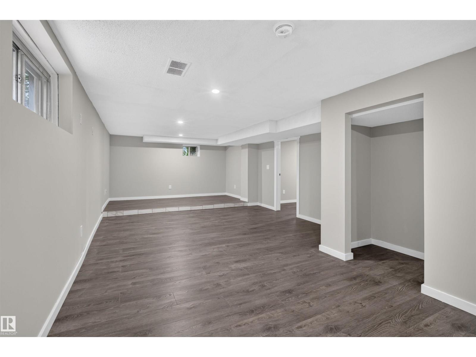 11431 88 ST NW - 26