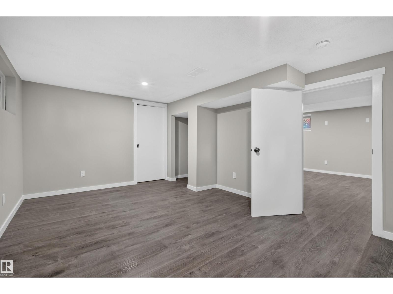 11431 88 ST NW - 29
