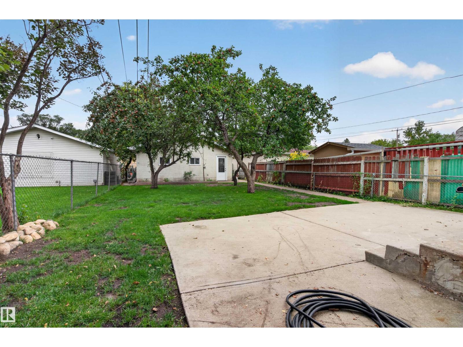 11431 88 ST NW - 34