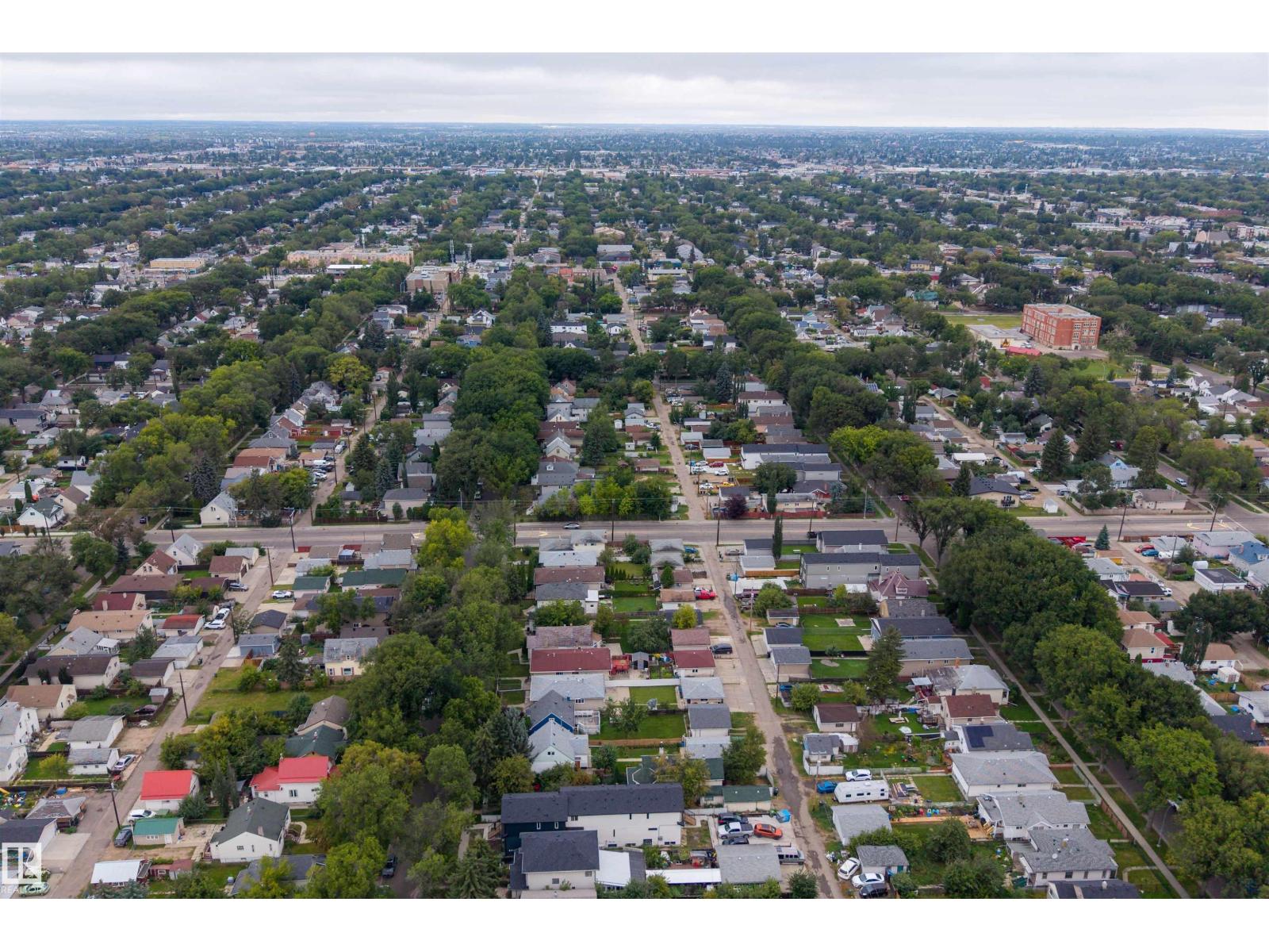 11431 88 ST NW - 42