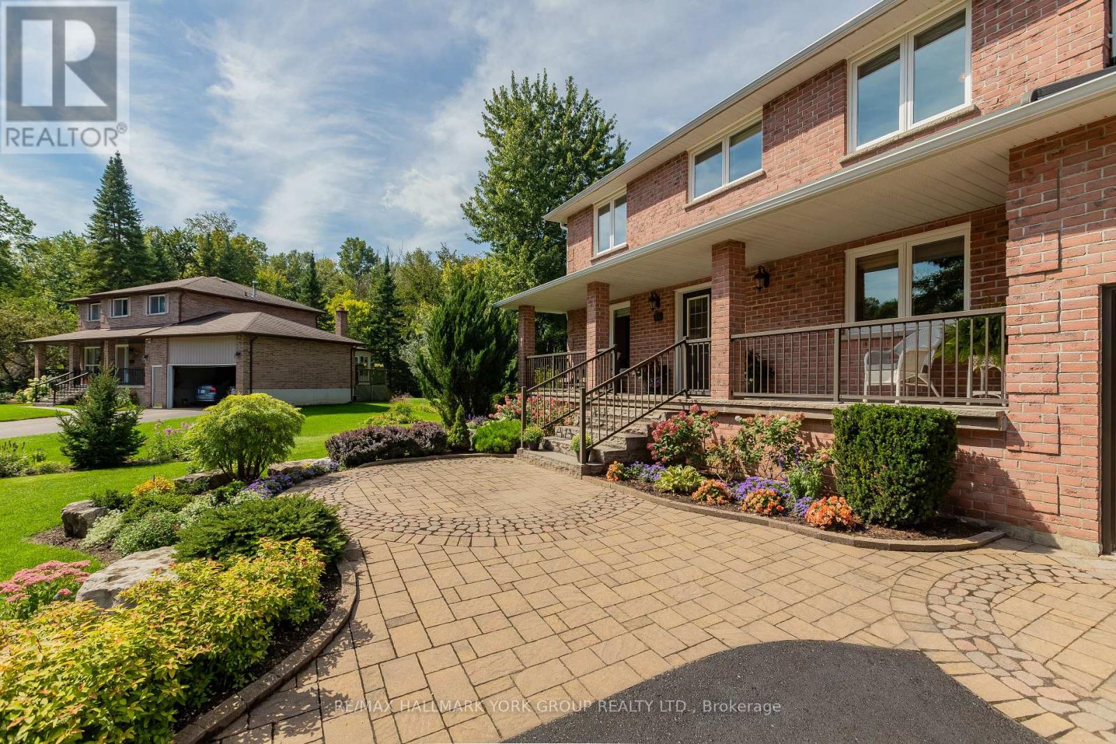 34 AMBERGLEN COURT, East Gwillimbury (Holland Landing) — photo 5