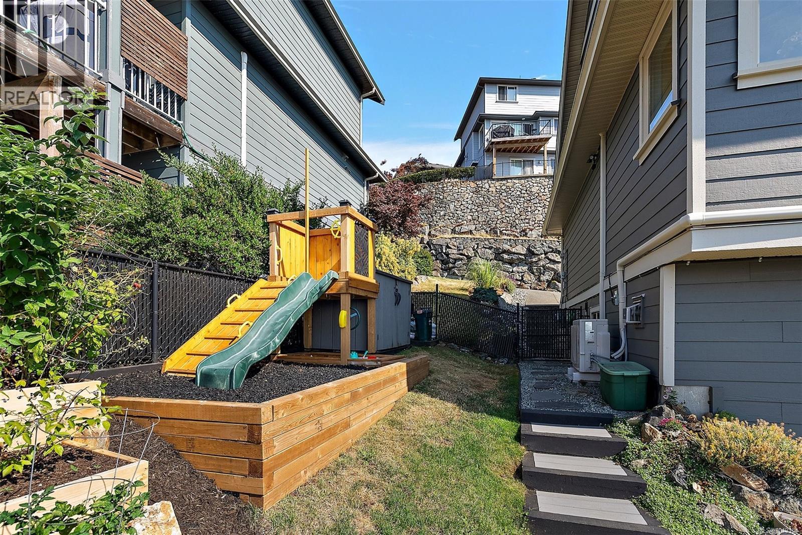 2565 Legacy Ridge - Image 34