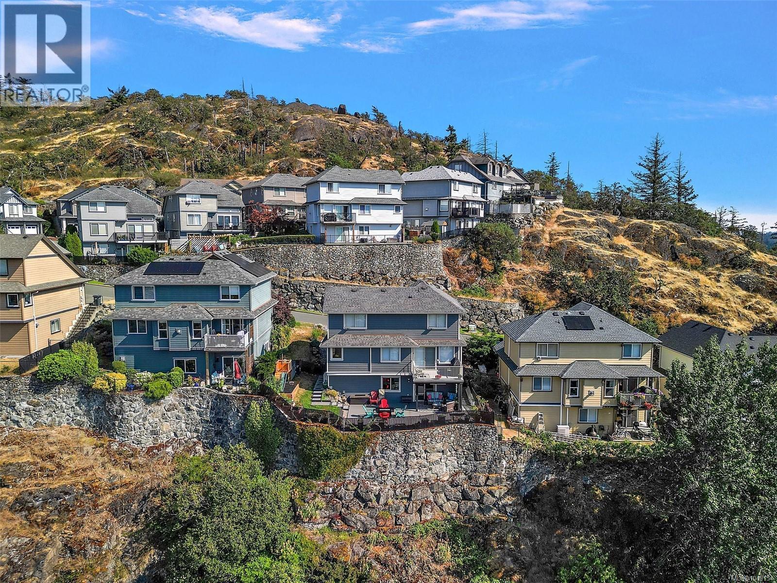 2565 Legacy Ridge - Image 40